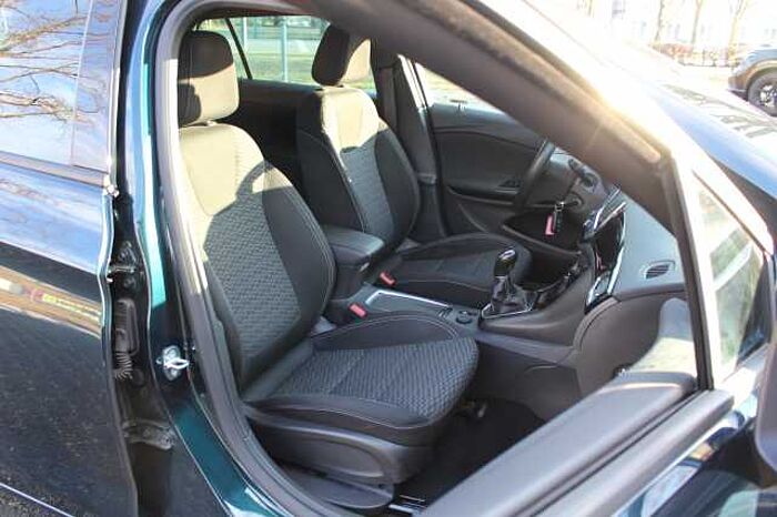 Opel Astra Sports Tourer 1.4 Turbo Dynamic