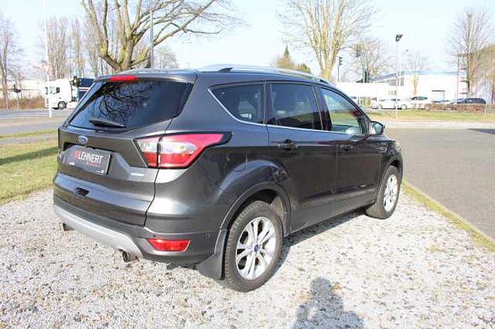 Ford Kuga 1.5 EcoBoost 2x4 Titanium