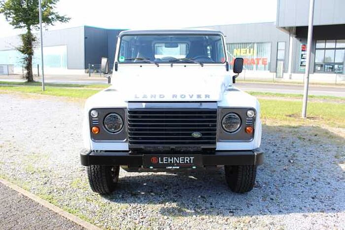 Land Rover Defender 90 DPF Station Wagon LXV AHK