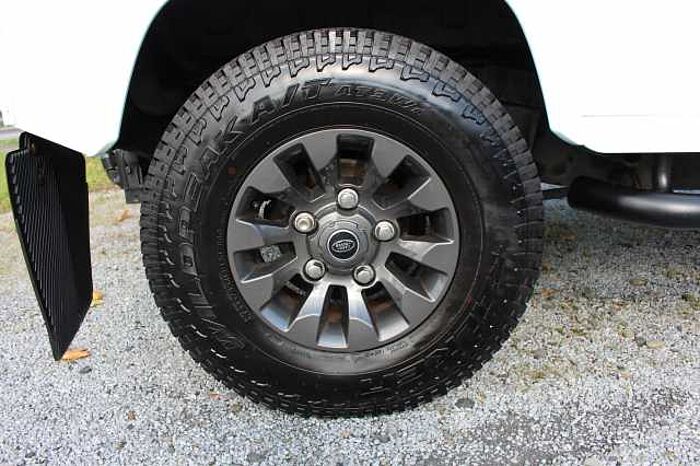 Land Rover Defender 90 DPF Station Wagon LXV AHK