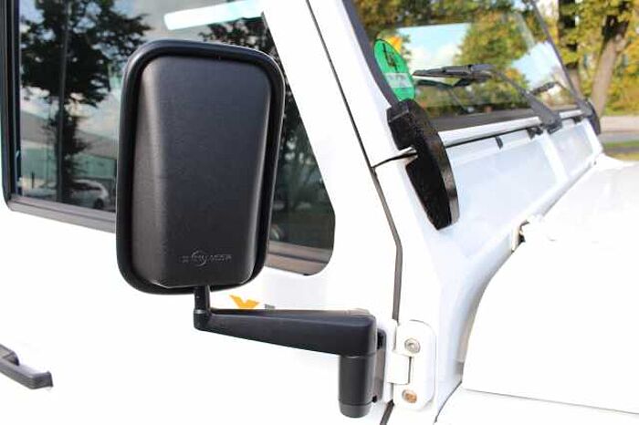 Land Rover Defender 90 DPF Station Wagon LXV AHK
