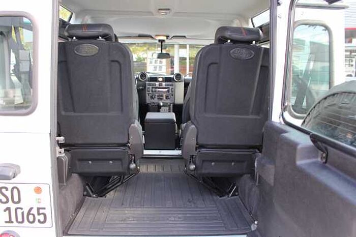 Land Rover Defender 90 DPF Station Wagon LXV AHK